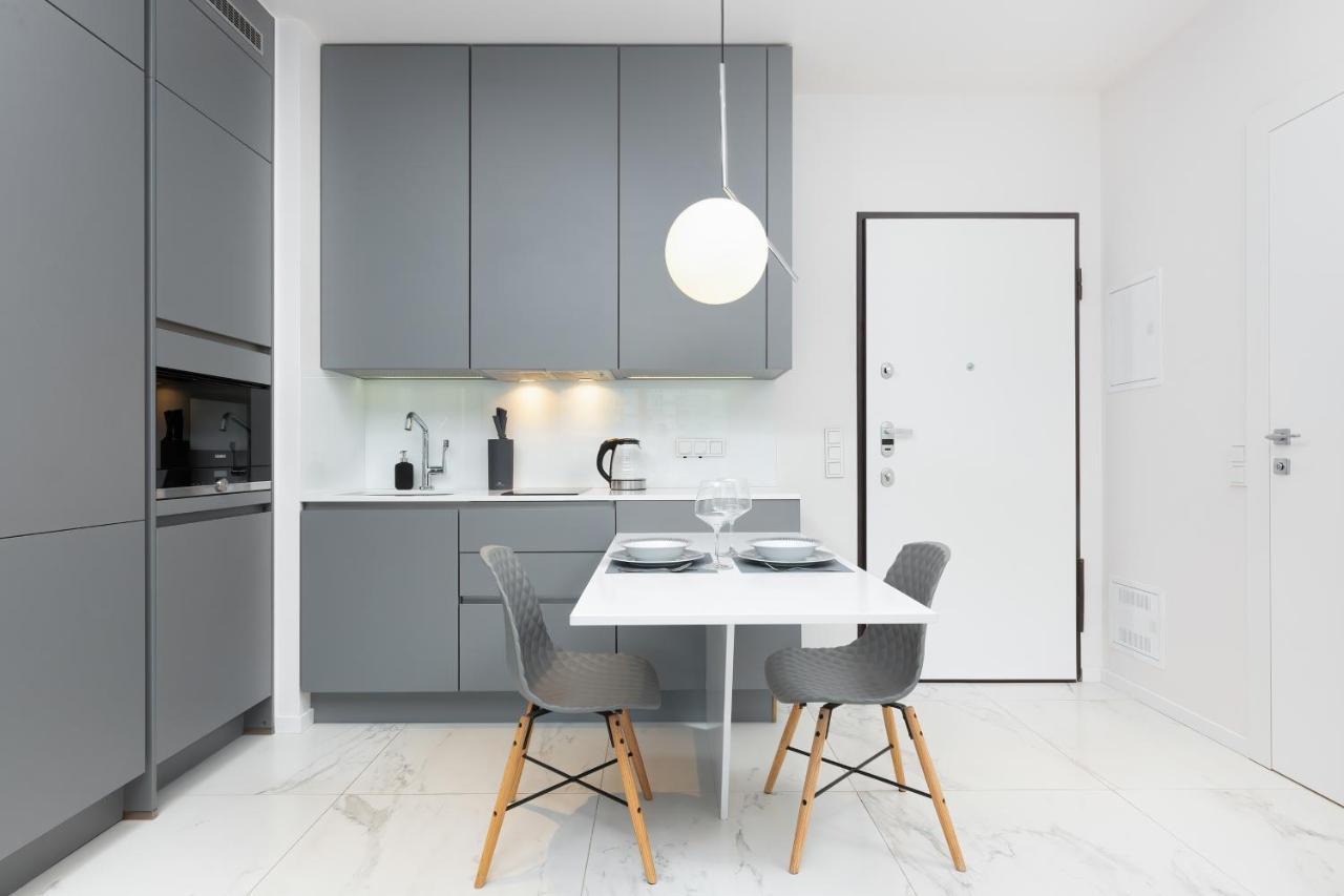 Mennica Residence - City Center Apartments By Noclegi Renters Varšava Exteriér fotografie