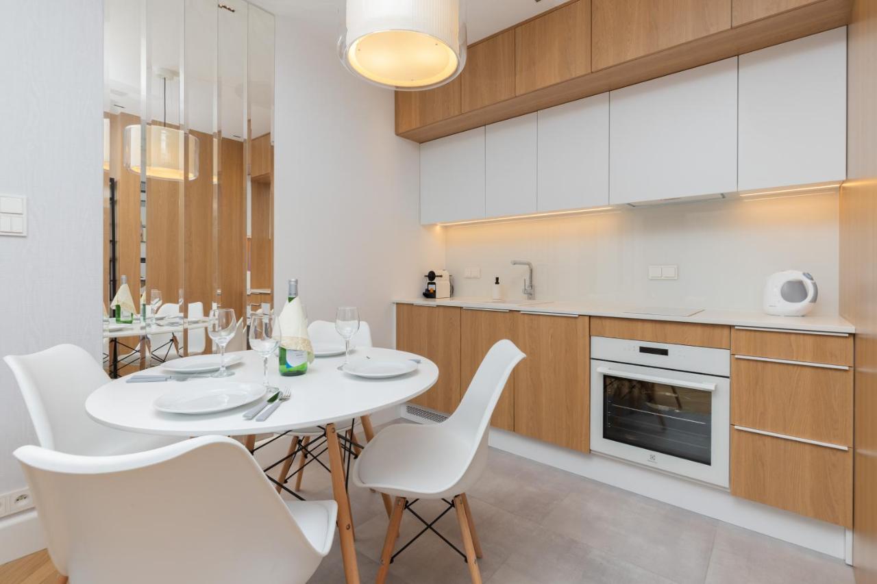 Mennica Residence - City Center Apartments By Noclegi Renters Varšava Exteriér fotografie