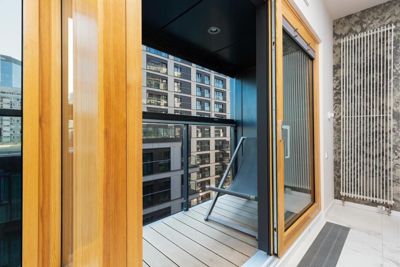 Mennica Residence - City Center Apartments By Noclegi Renters Varšava Exteriér fotografie