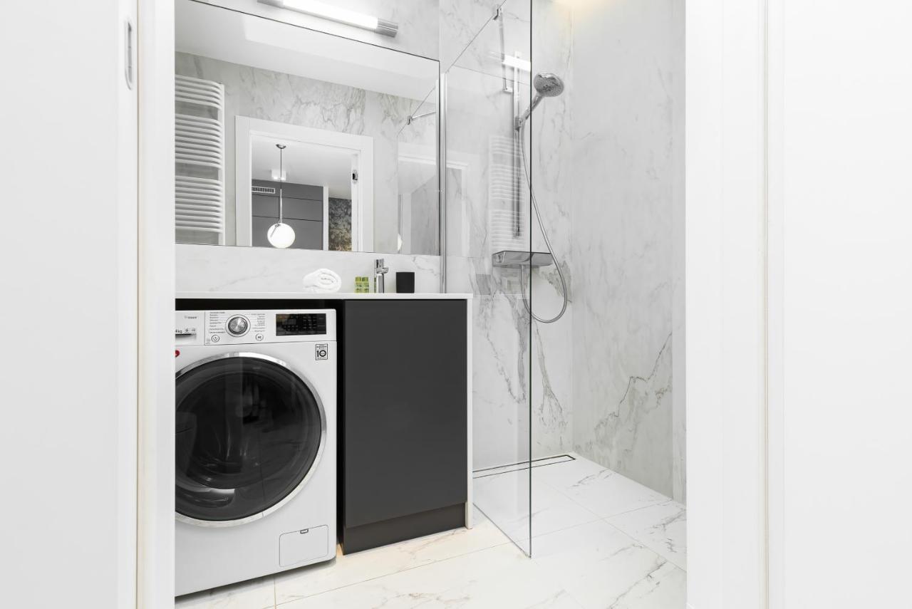 Mennica Residence - City Center Apartments By Noclegi Renters Varšava Exteriér fotografie